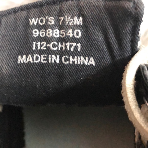 Sperry’s - Picture 3 of 4